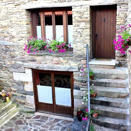 Feriehus Aldea Rural A Cortina Casa